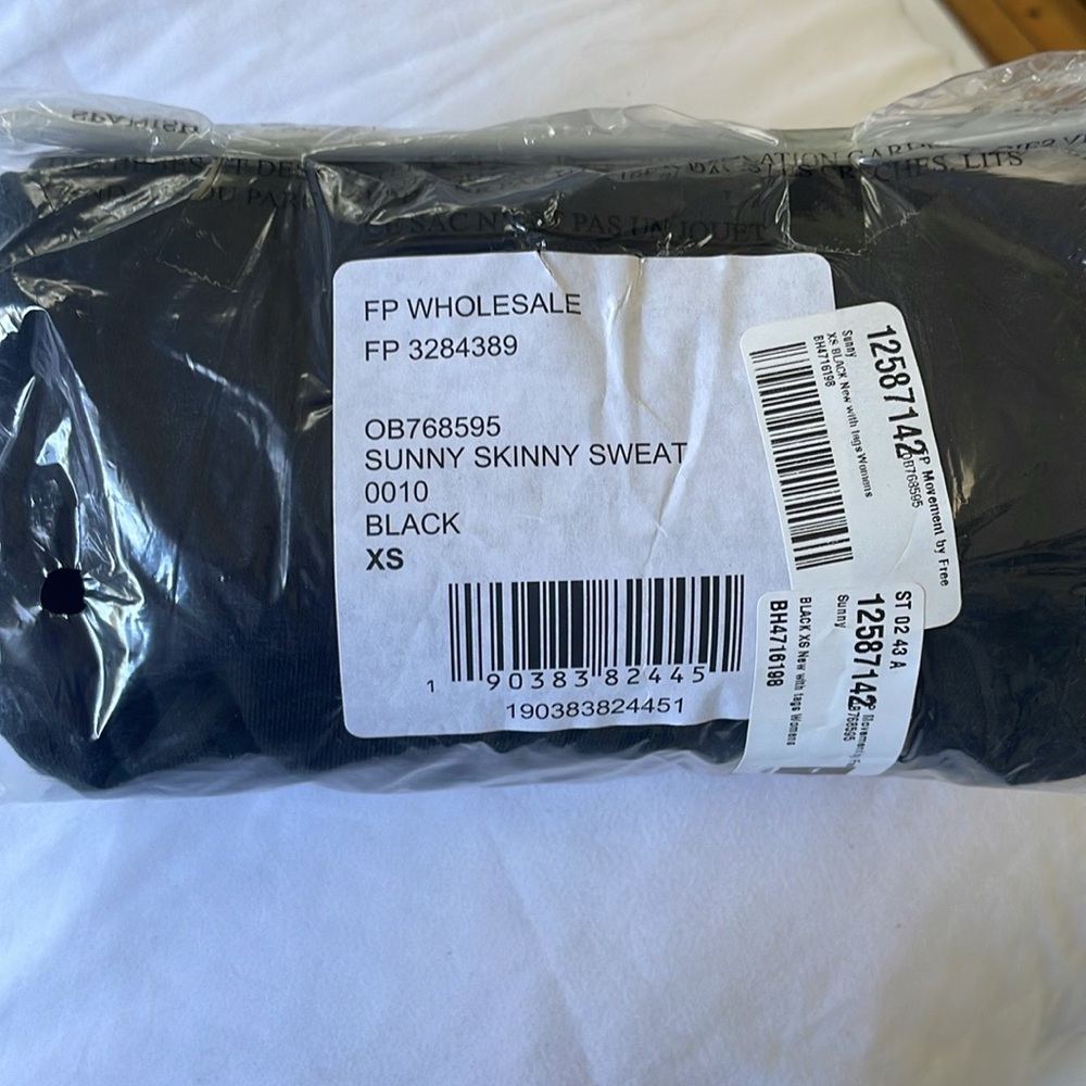 Bundle - Picture 2 of 6